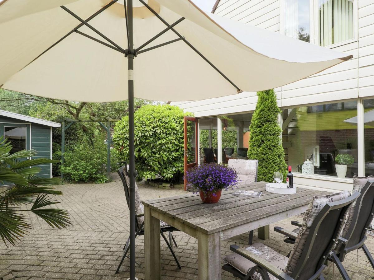 Cosy Holiday Home In Noordwijkerhout Near Lake Екстер'єр фото