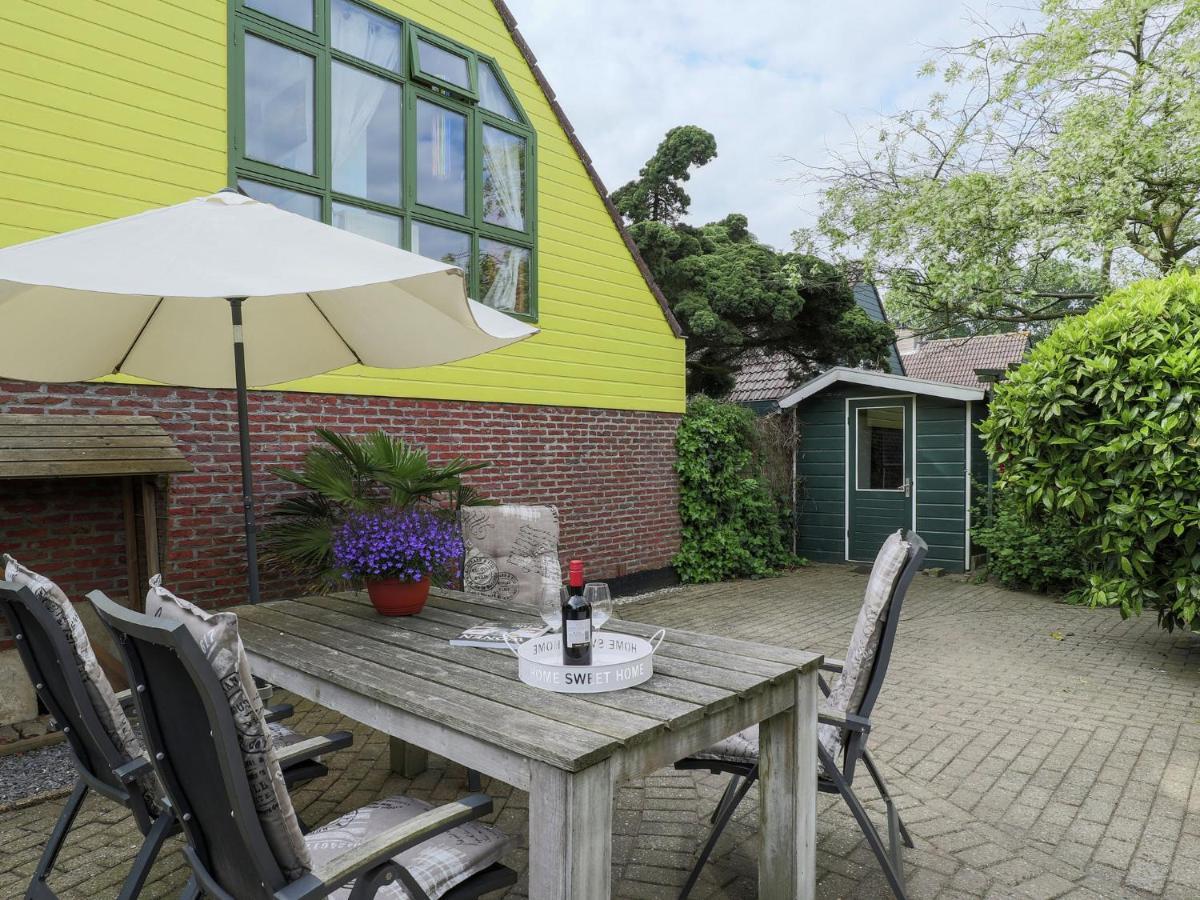 Cosy Holiday Home In Noordwijkerhout Near Lake Екстер'єр фото