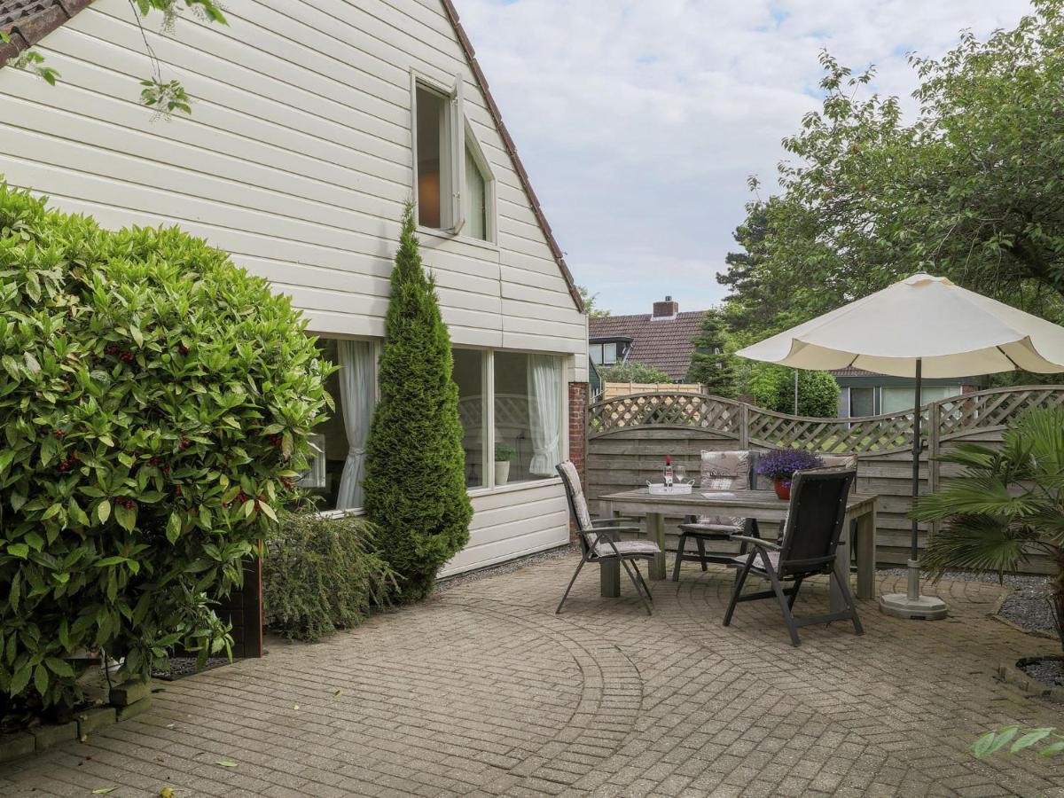 Cosy Holiday Home In Noordwijkerhout Near Lake Екстер'єр фото